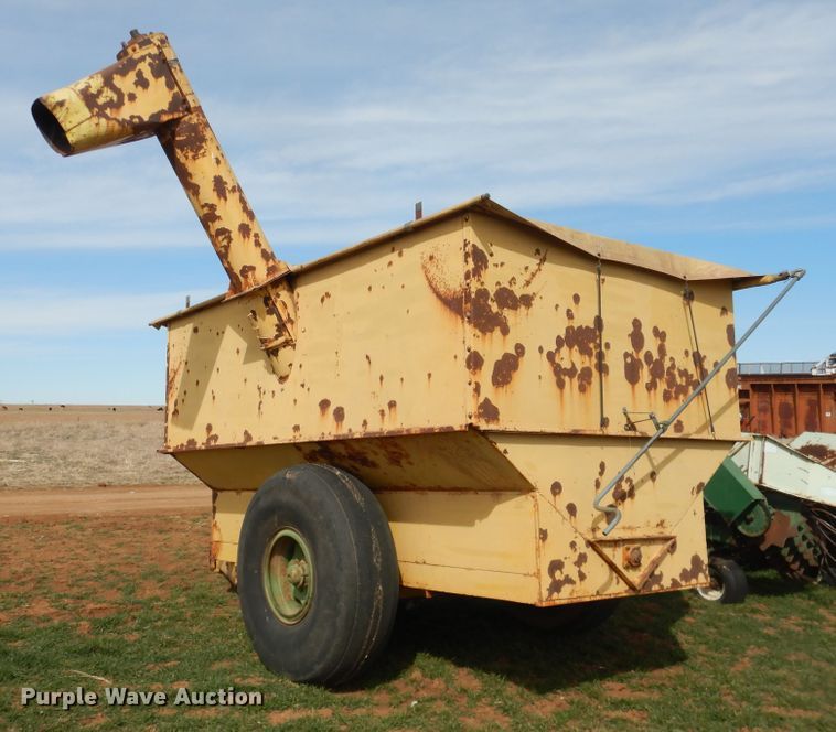image for item DJ8297 Grain cart