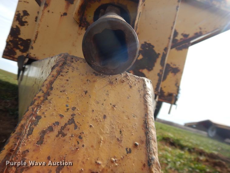 image for item DJ8297 Grain cart