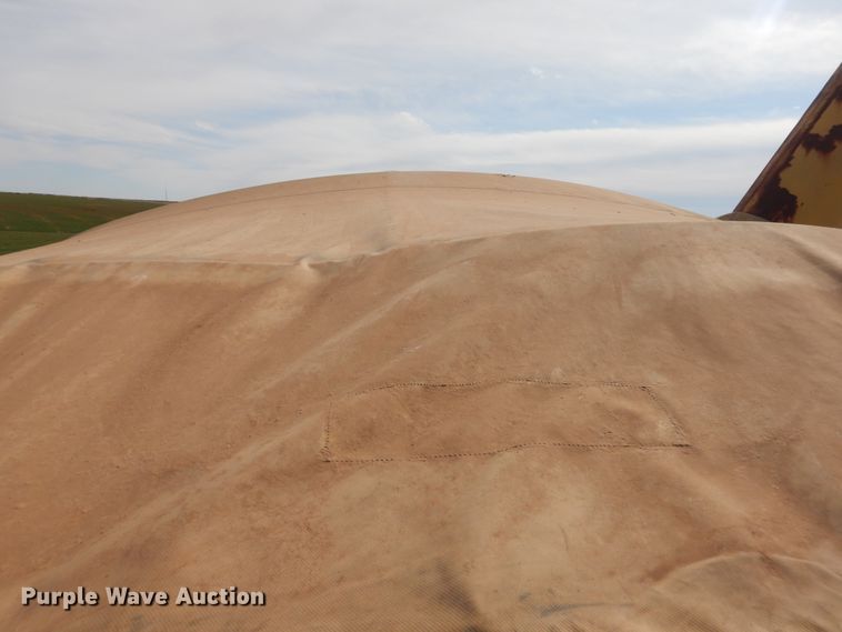 image for item DJ8297 Grain cart