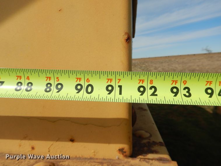 image for item DJ8297 Grain cart