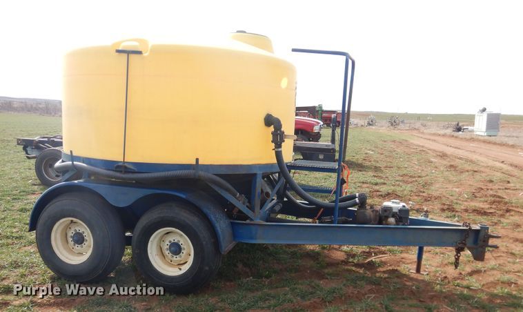 image for item DJ8300 Duo Lift nurse tank trailer