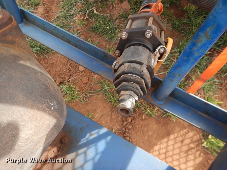 image for item DJ8300 Duo Lift nurse tank trailer