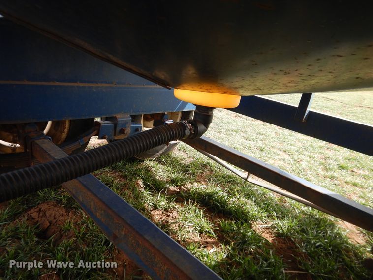 image for item DJ8300 Duo Lift nurse tank trailer