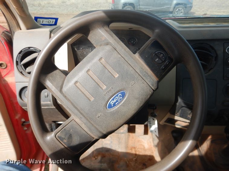 image for item DJ8301 2009 Ford F350 Super Duty  pickup truck cab and chassis