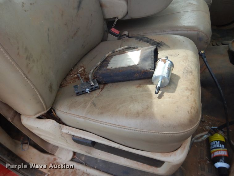 image for item DJ8301 2009 Ford F350 Super Duty  pickup truck cab and chassis