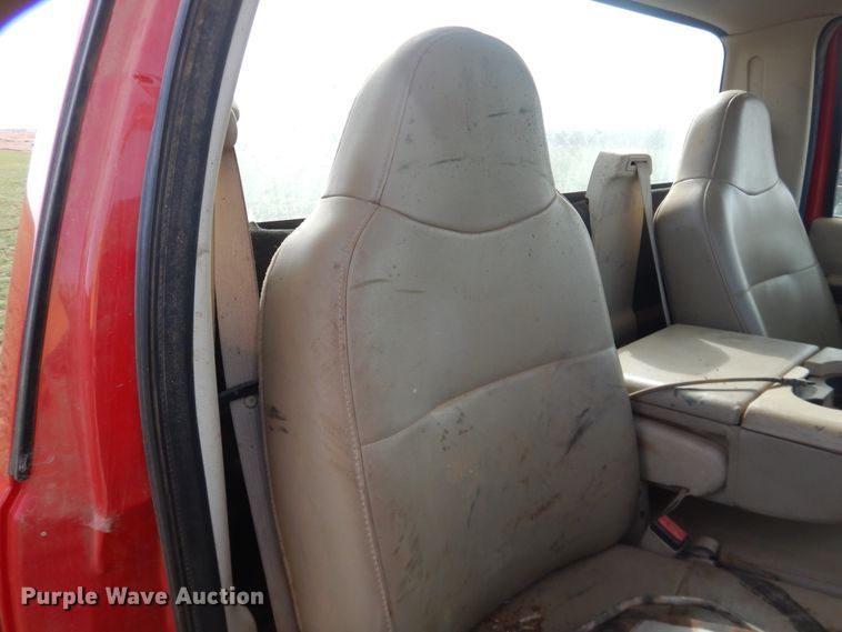 image for item DJ8301 2009 Ford F350 Super Duty  pickup truck cab and chassis