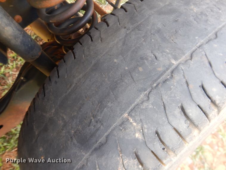 image for item DJ8301 2009 Ford F350 Super Duty  pickup truck cab and chassis