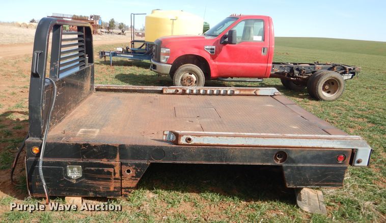 image for item DJ8302 DewEze 482 hydraulic bale bed