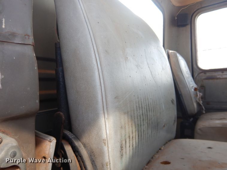 image for item DJ8304 1978 Mack  tank truck