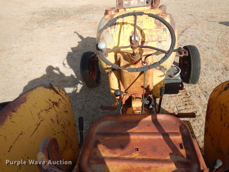 image for item DJ8315 Minneapolis Moline 5 Star  tractor