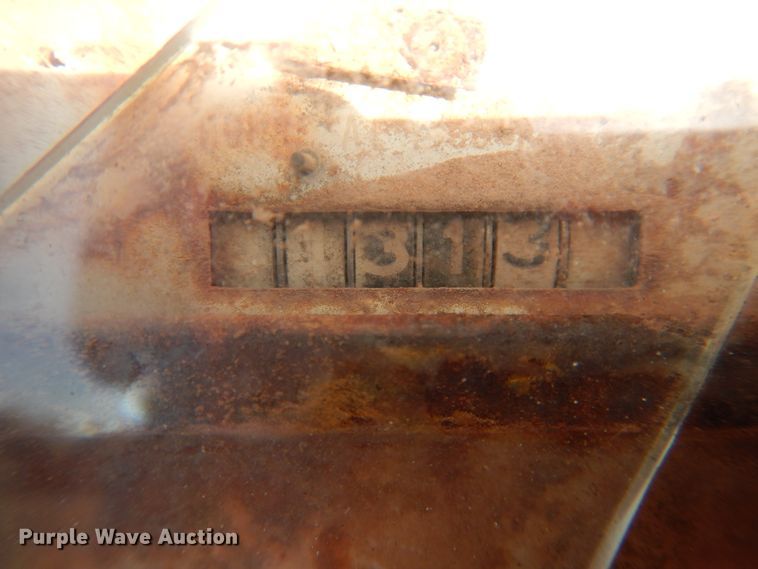 image for item DJ8315 Minneapolis Moline 5 Star  tractor