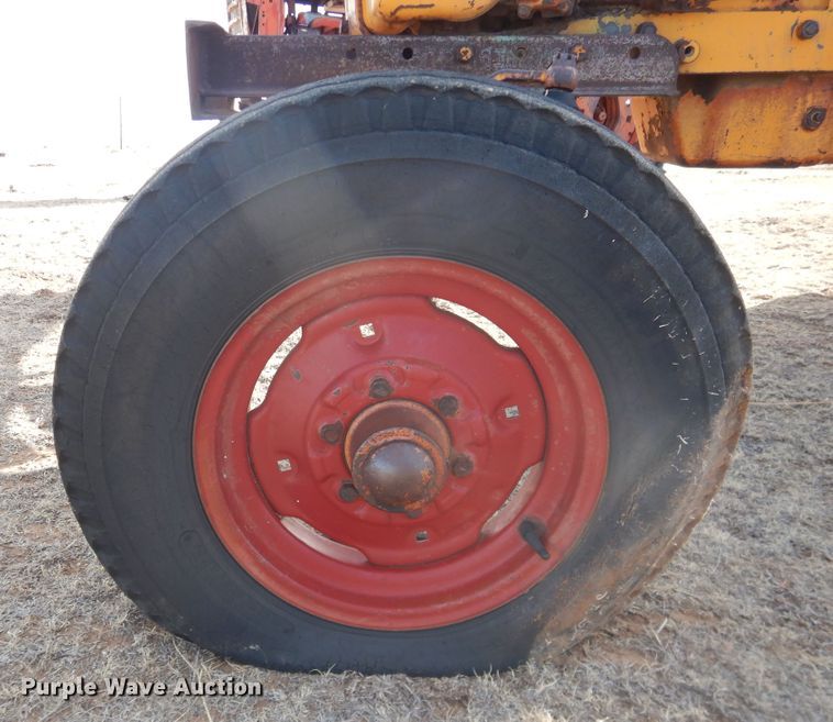 image for item DJ8315 Minneapolis Moline 5 Star  tractor