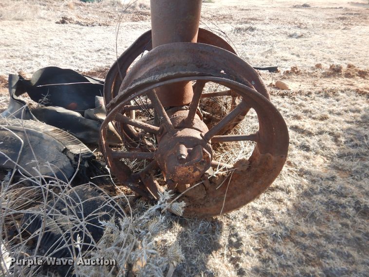 image for item DJ8319 John Deere B  tractor