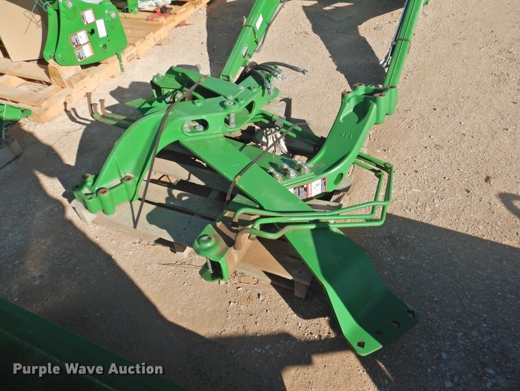 image for item DJ8331 John Deere D170  loader