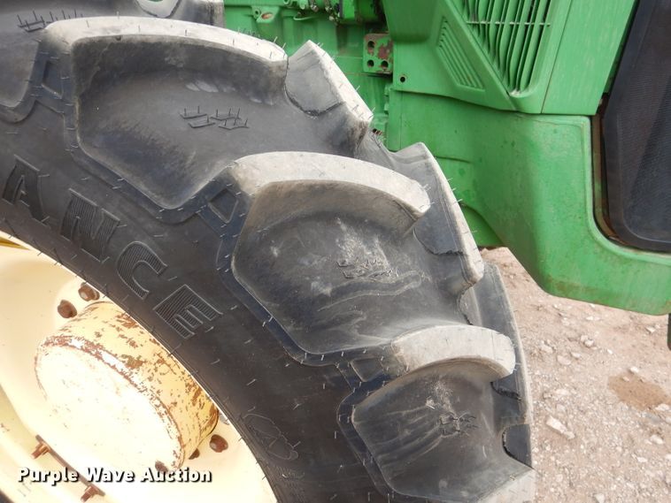 image for item DJ8823 1996 John Deere 8300  MFWD tractor