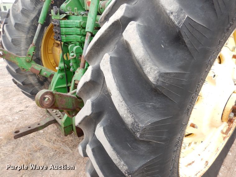 image for item DJ8823 1996 John Deere 8300  MFWD tractor