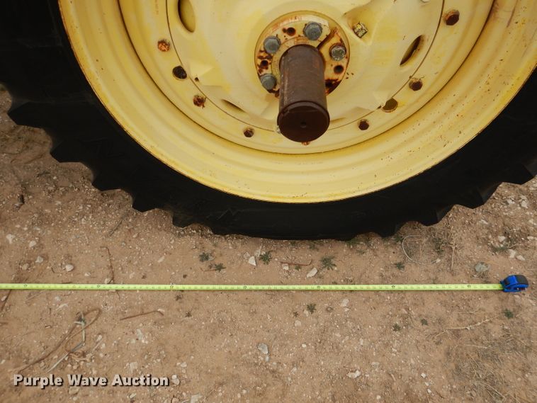 image for item DJ8823 1996 John Deere 8300  MFWD tractor