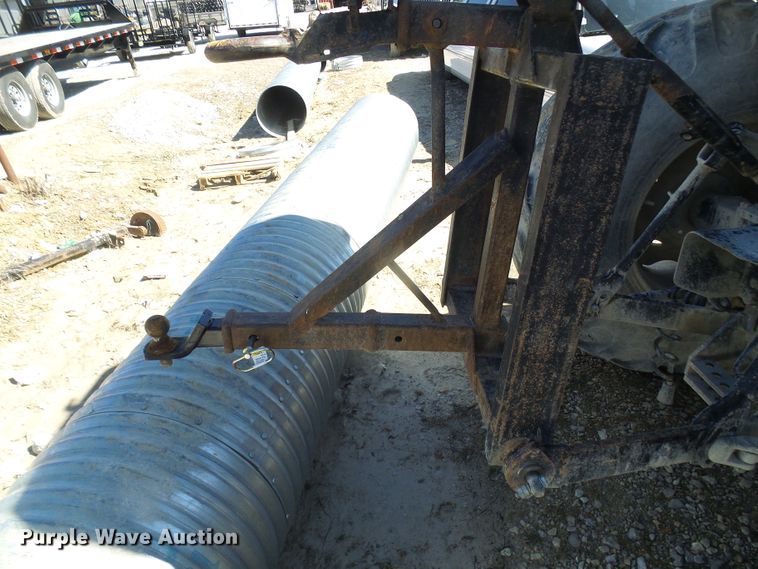 image for item DL0825 (2) Montana tractors