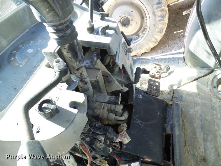 image for item DL0825 (2) Montana tractors