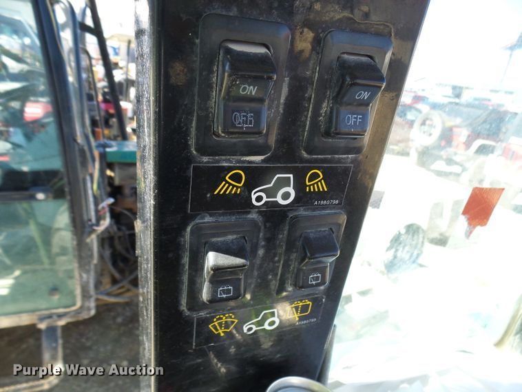 image for item DL0825 (2) Montana tractors