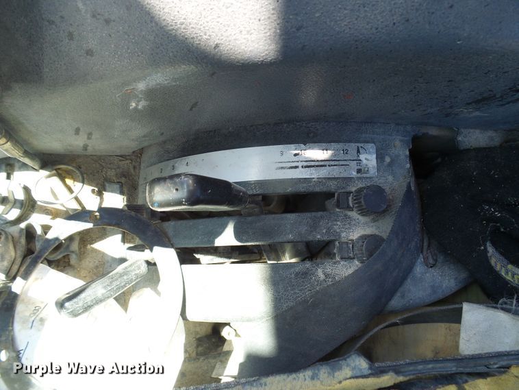 image for item DL0825 (2) Montana tractors