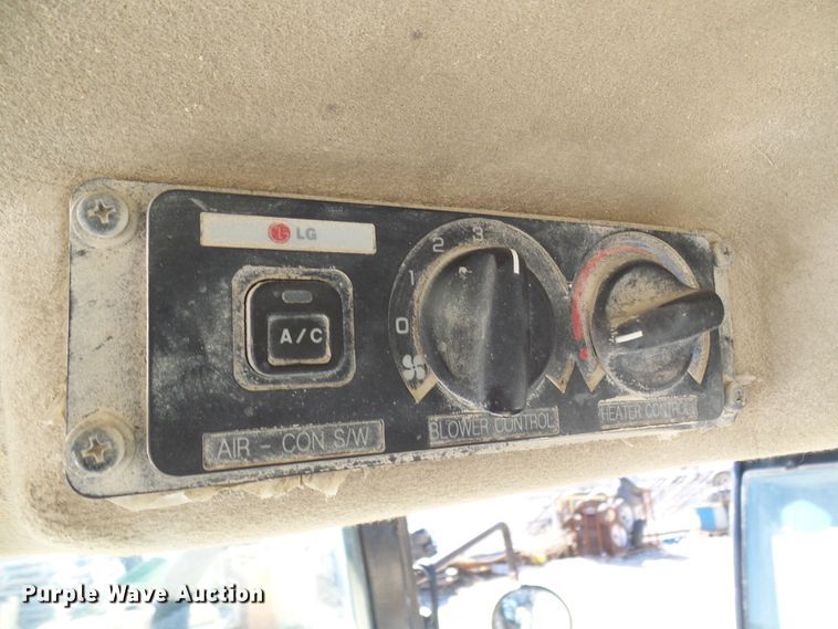 image for item DL0825 (2) Montana tractors