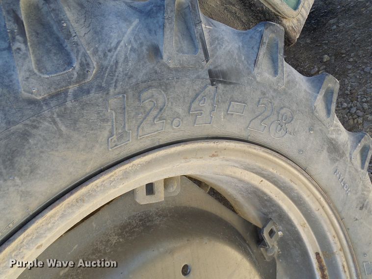 image for item DL0825 (2) Montana tractors