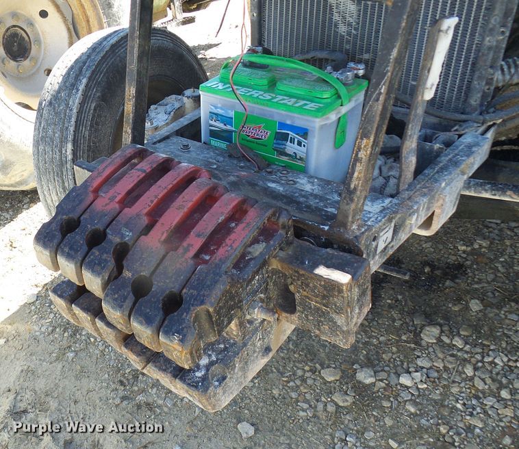 image for item DL0825 (2) Montana tractors