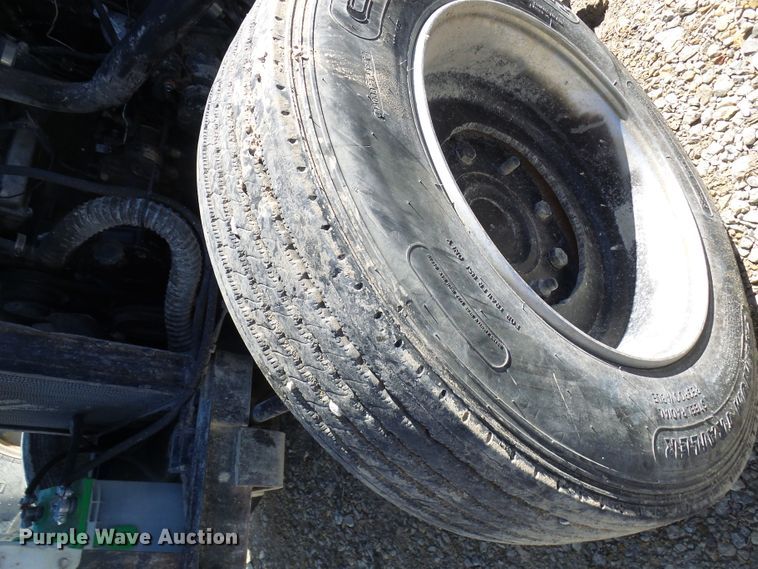 image for item DL0825 (2) Montana tractors