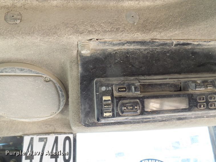 image for item DL0825 (2) Montana tractors