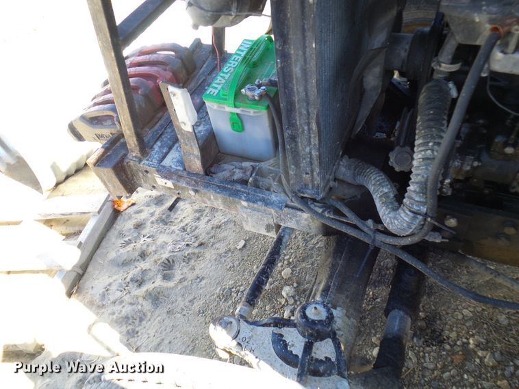 image for item DL0825 (2) Montana tractors