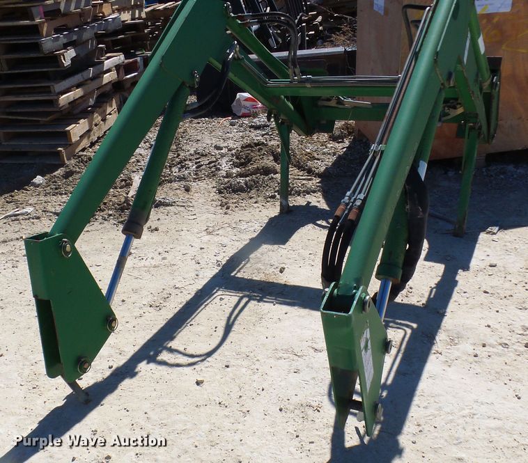 image for item DL0825 (2) Montana tractors