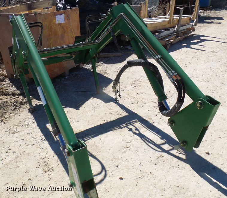 image for item DL0825 (2) Montana tractors