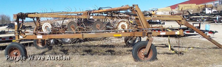 image for item DL0836 M&W TF10 hay rake