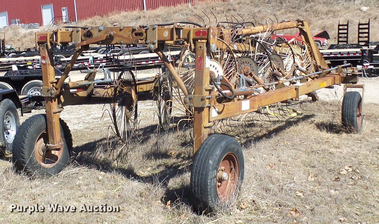 image for item DL0836 M&W TF10 hay rake