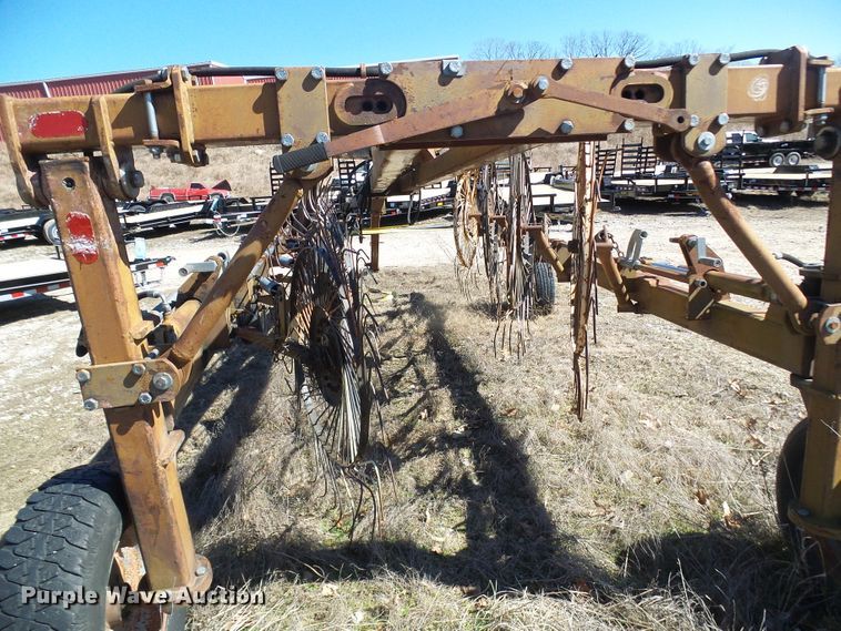 image for item DL0836 M&W TF10 hay rake