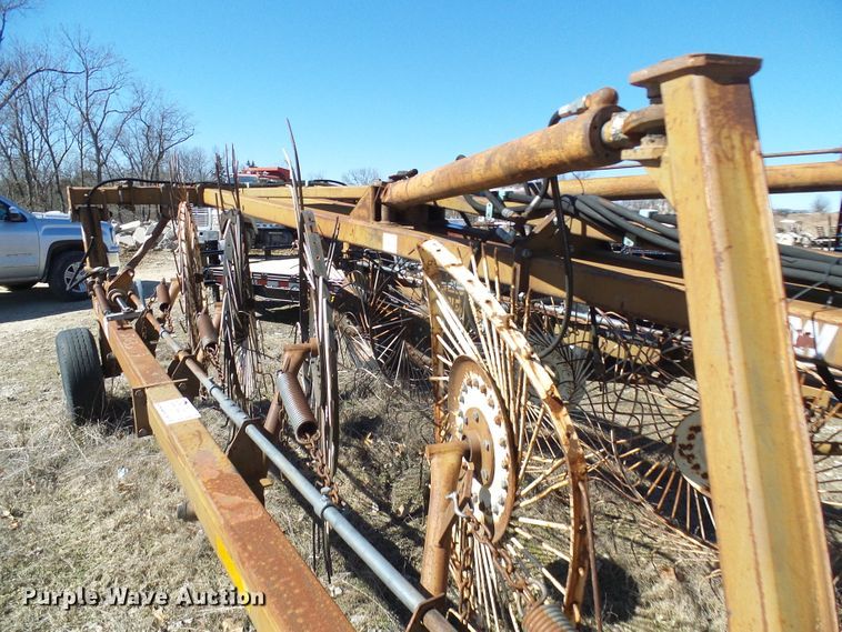 image for item DL0836 M&W TF10 hay rake