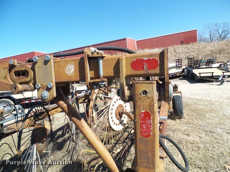 image for item DL0836 M&W TF10 hay rake