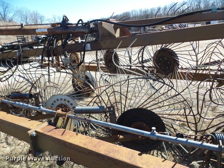 image for item DL0836 M&W TF10 hay rake