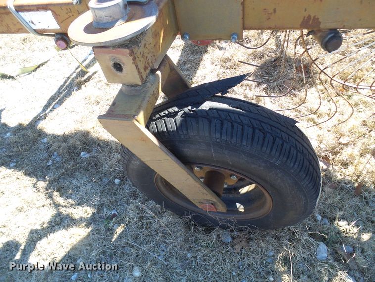 image for item DL0836 M&W TF10 hay rake