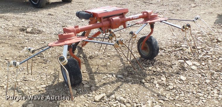 image for item DL0849 Rhino PT207  tedder