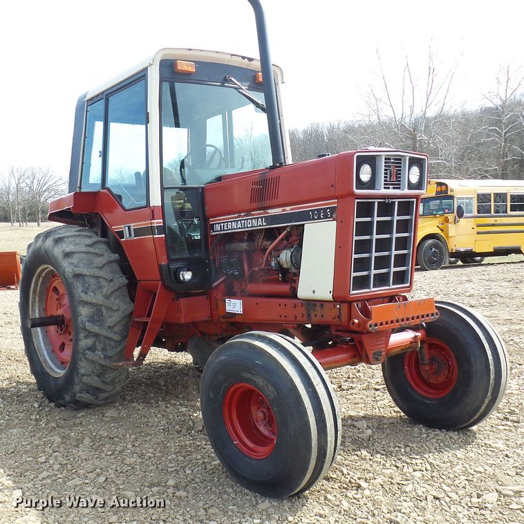 image for item DL0853 1977 International 1086  tractor