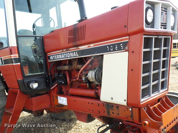 image for item DL0853 1977 International 1086  tractor