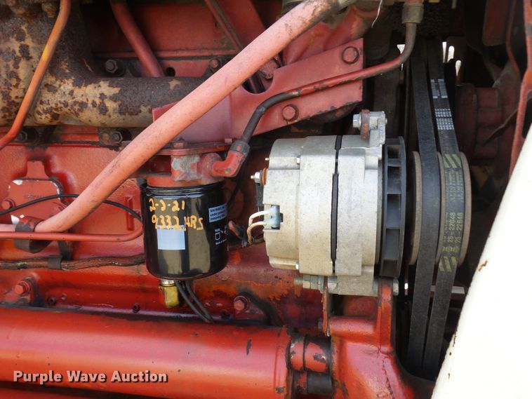 image for item DL0853 1977 International 1086  tractor