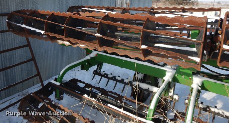 image for item DL2135 Unverferth Rolling Harrow 220  rolling harrow