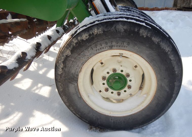 image for item DL2135 Unverferth Rolling Harrow 220  rolling harrow