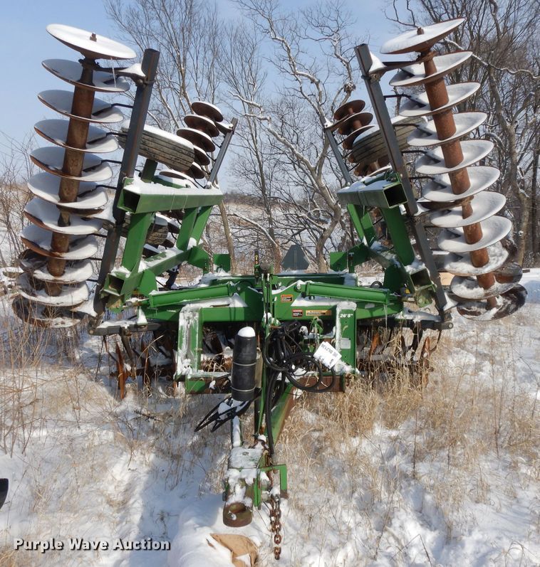 image for item DL2136 John Deere 637  tandem disk
