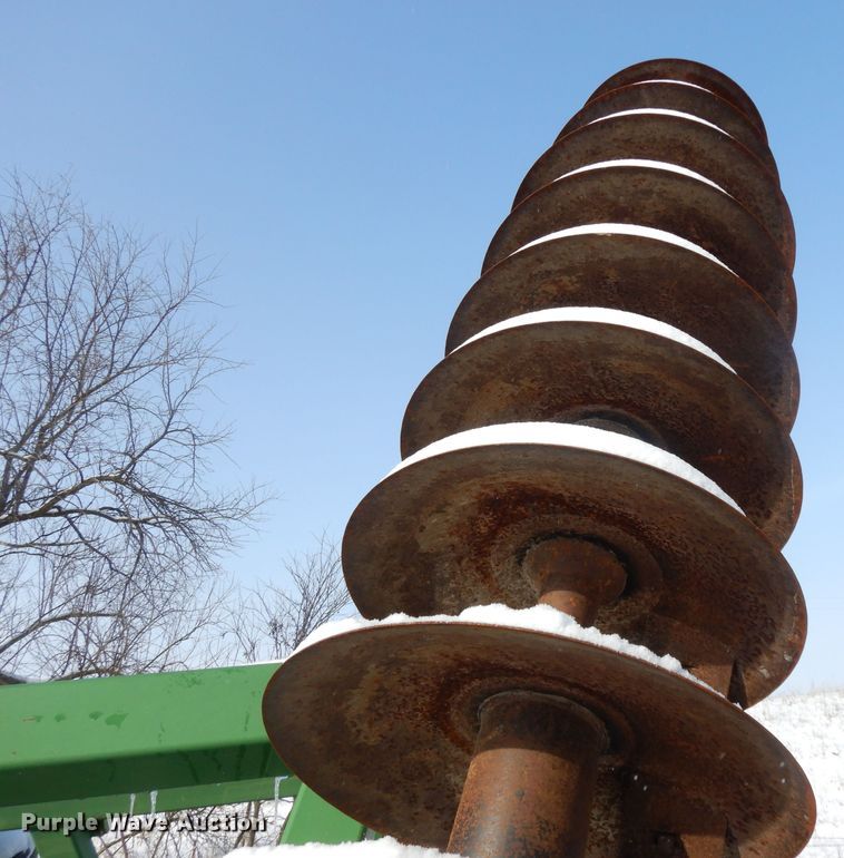 image for item DL2136 John Deere 637  tandem disk