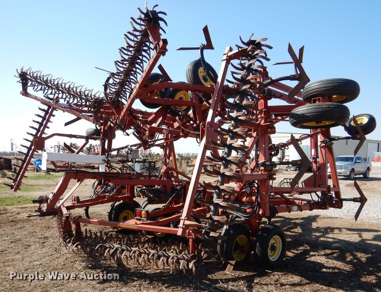 image for item DL4731 Sunflower 3060-42  Fallow King field cultivator