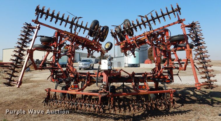 image for item DL4731 Sunflower 3060-42  Fallow King field cultivator